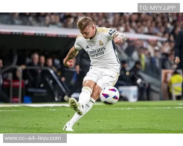 克罗斯盛赞皇马为世界顶级俱乐部伯纳乌球场无可匹敌